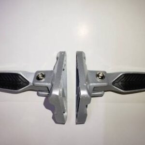 Gác Chân Sau Xe Máy Điện