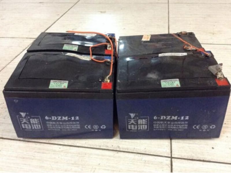 Ắc Quy Xe Điện Bị Nóng Bất Thường