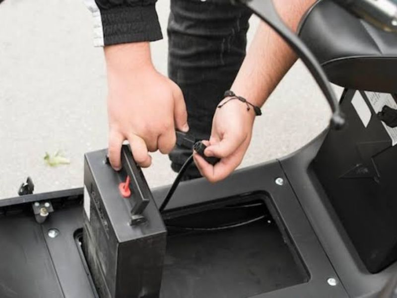 Có Nên Dùng Sạc Lithium Cho Xe Điện Ắc Quy