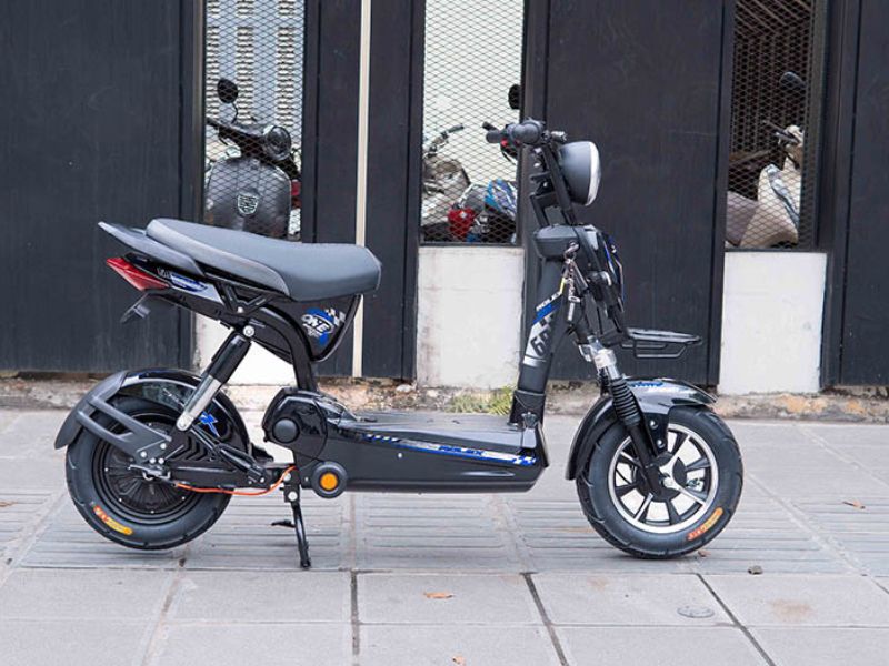 Xe Máy Điện Bị Bó Bánh Sau